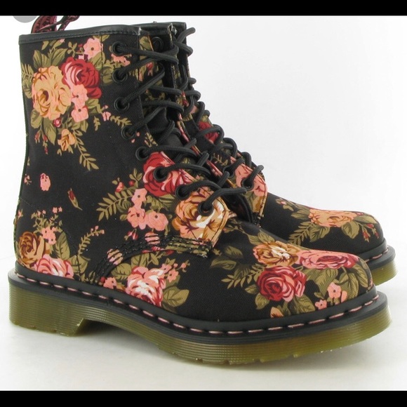 Dr. Martens Shoes - DR.MARTENS 💥DEAL💥 Victorian Floral Canvas SIZE 8